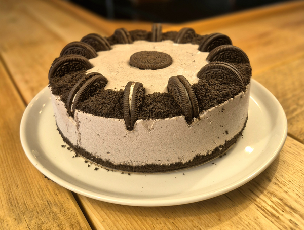 Oreo cheesecake, full cake side view, Instagram post 1